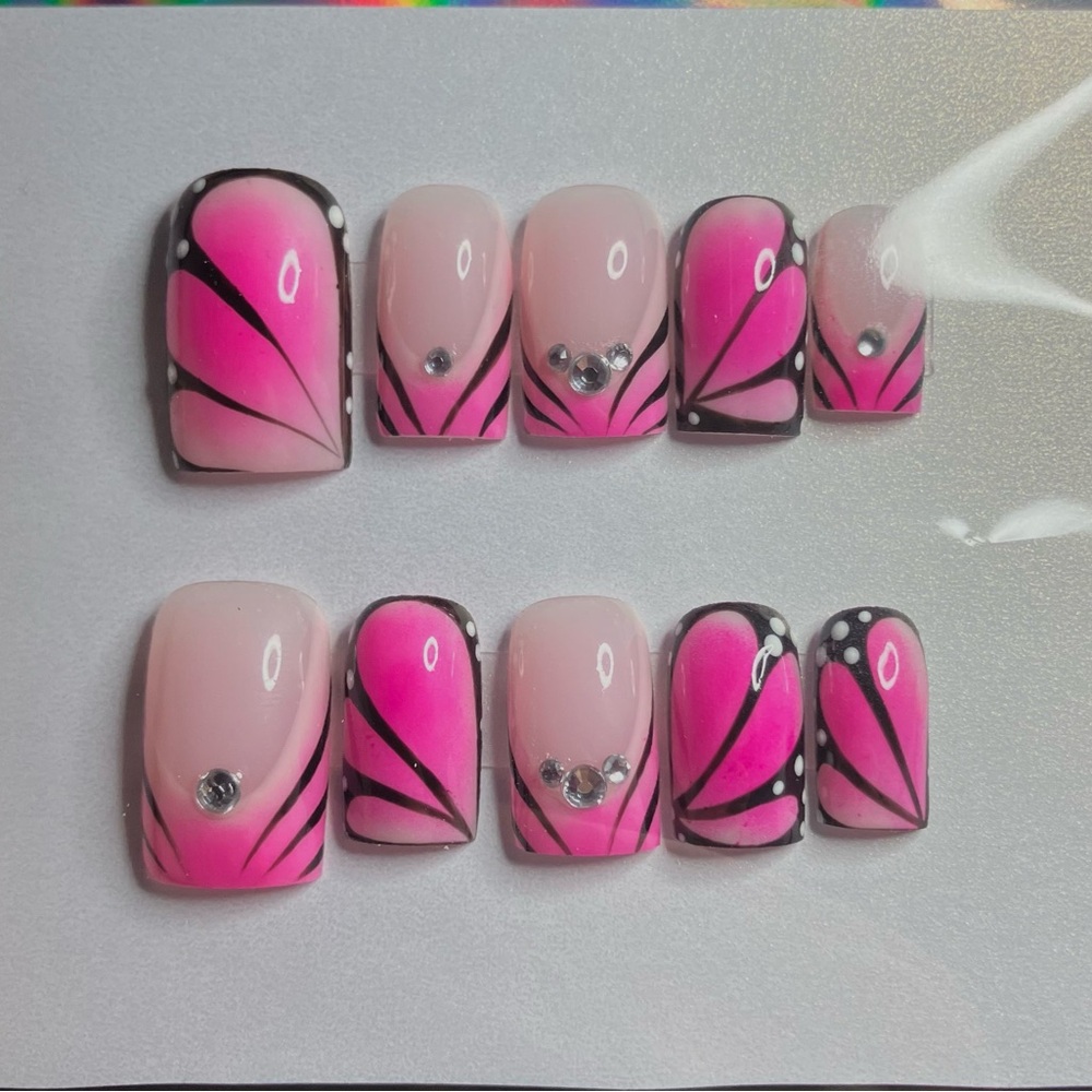 Pink Gradient Butterfly Nail Set with Rhinestones